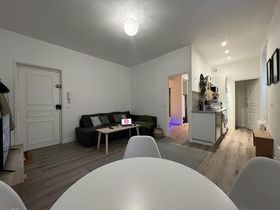 Havre De Paix - Melun Apartment Luaran gambar