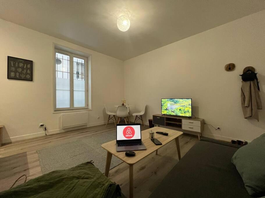 Havre De Paix - Melun Apartment Luaran gambar
